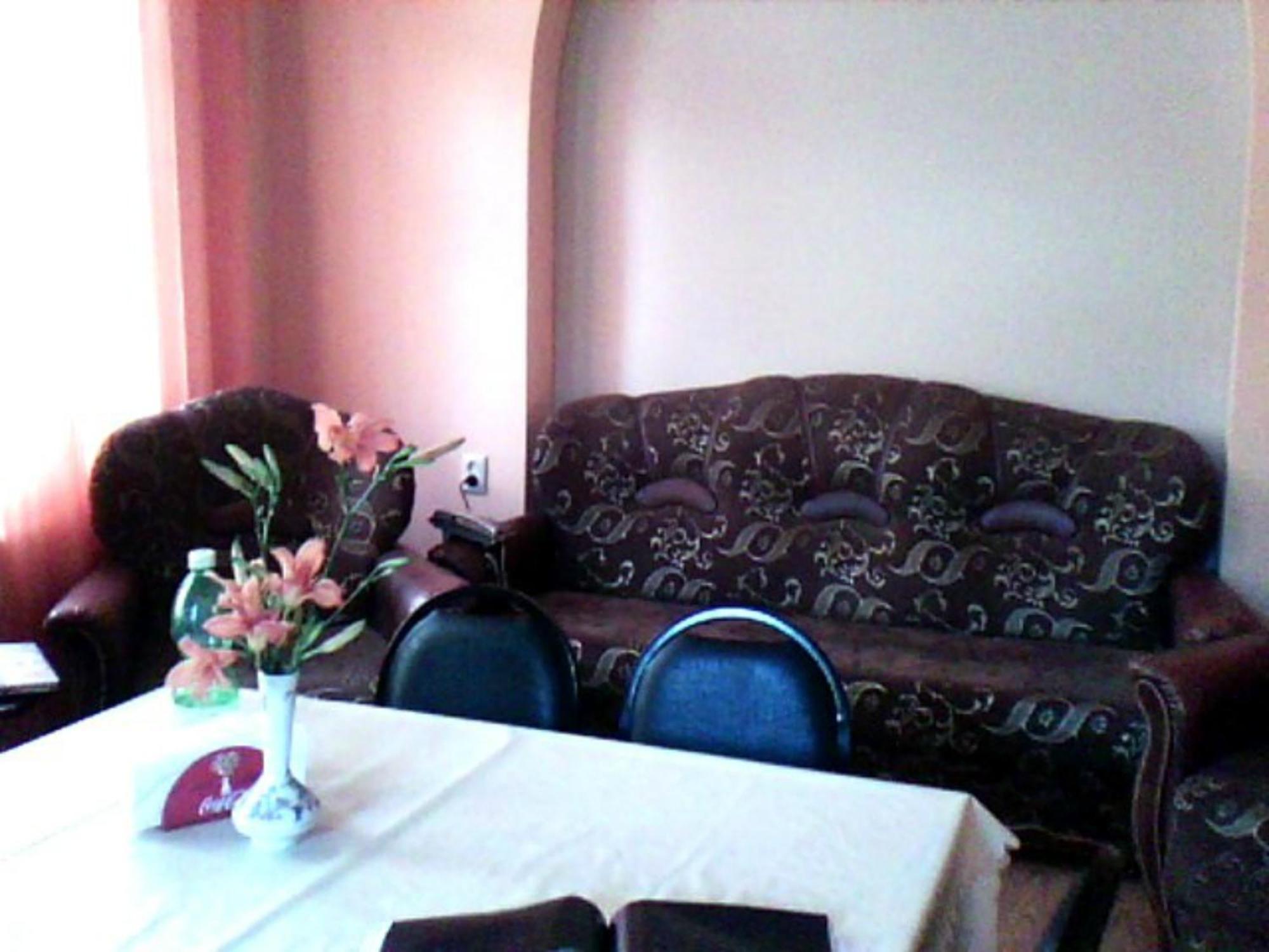 White Guest House Μπατούμι Εξωτερικό φωτογραφία