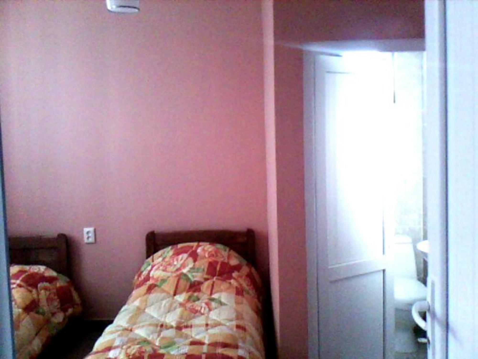 White Guest House Μπατούμι Εξωτερικό φωτογραφία