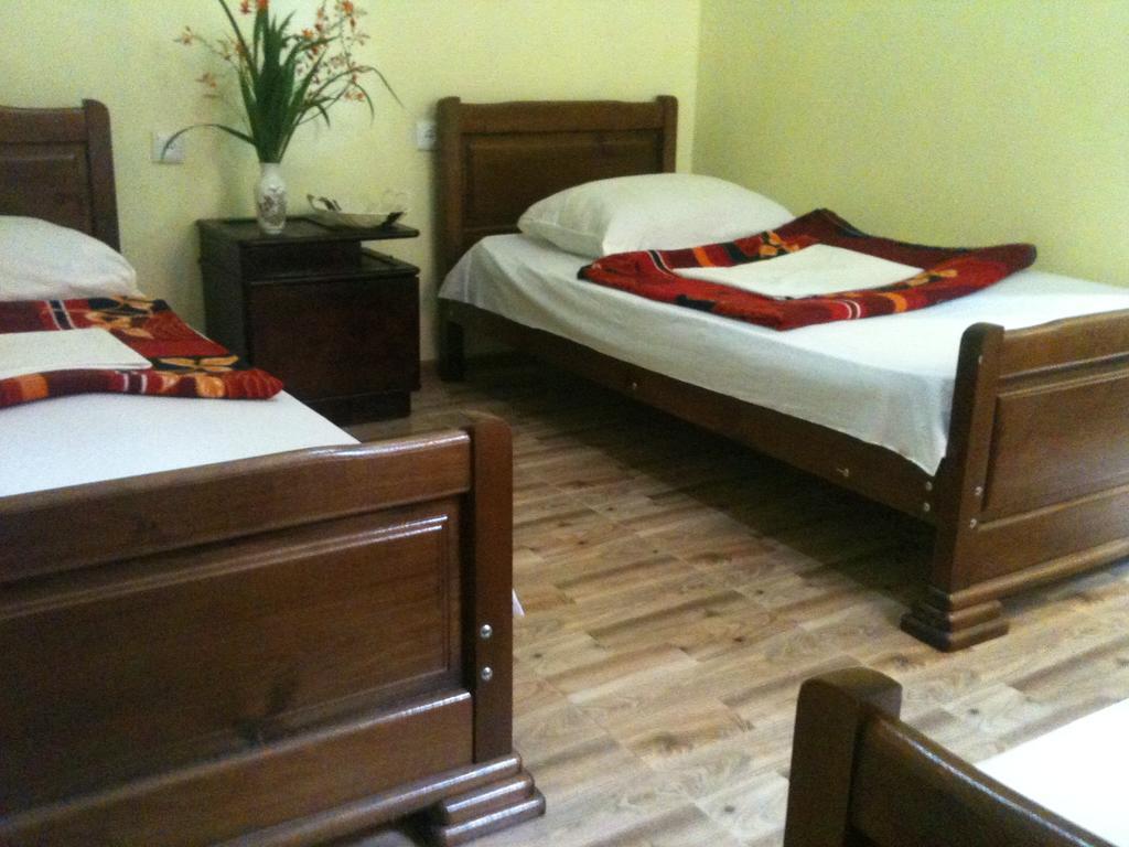 White Guest House Μπατούμι Δωμάτιο φωτογραφία
