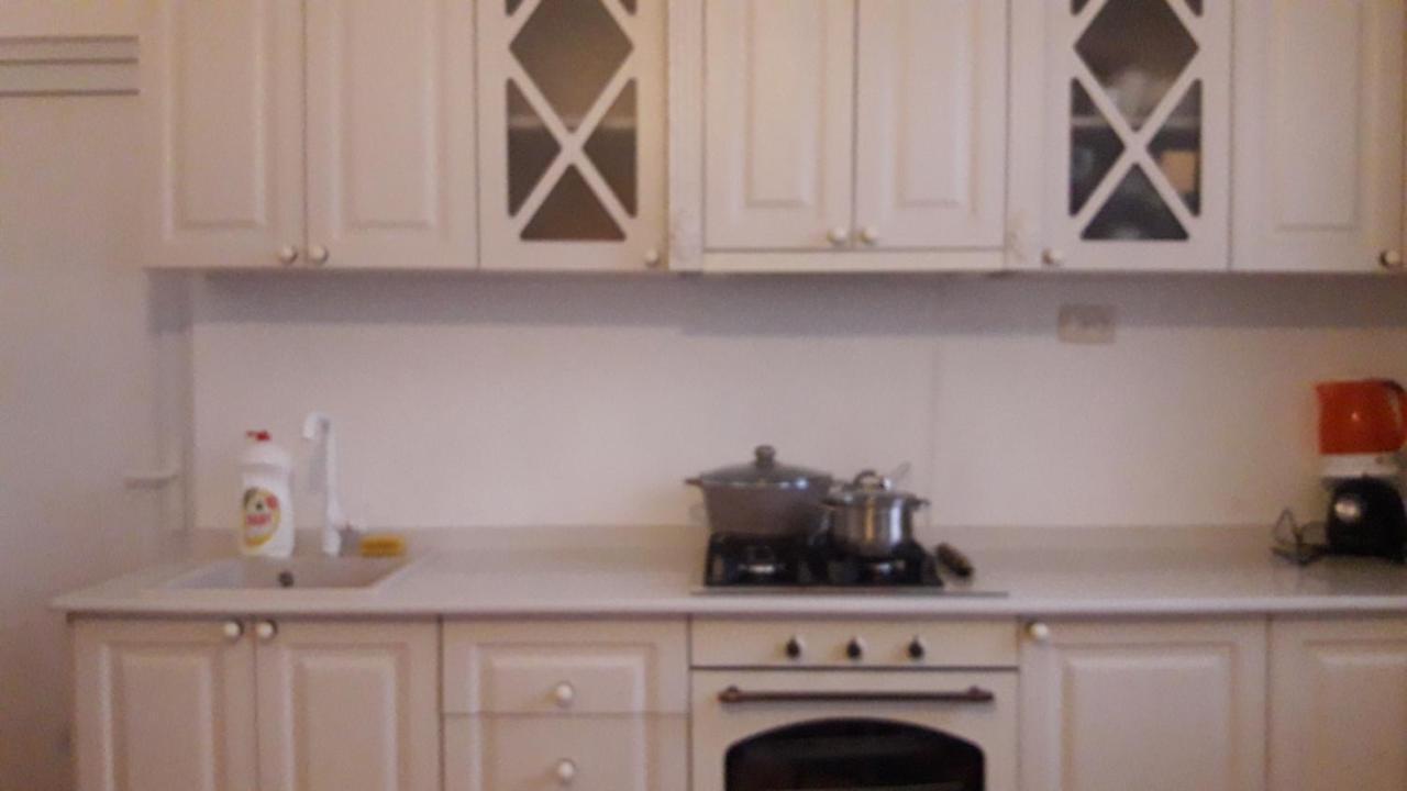 White Guest House Μπατούμι Εξωτερικό φωτογραφία